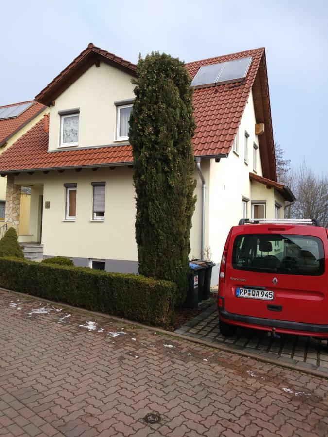 House Of 'Welcome Dannstadt-Schauernheim Esterno foto